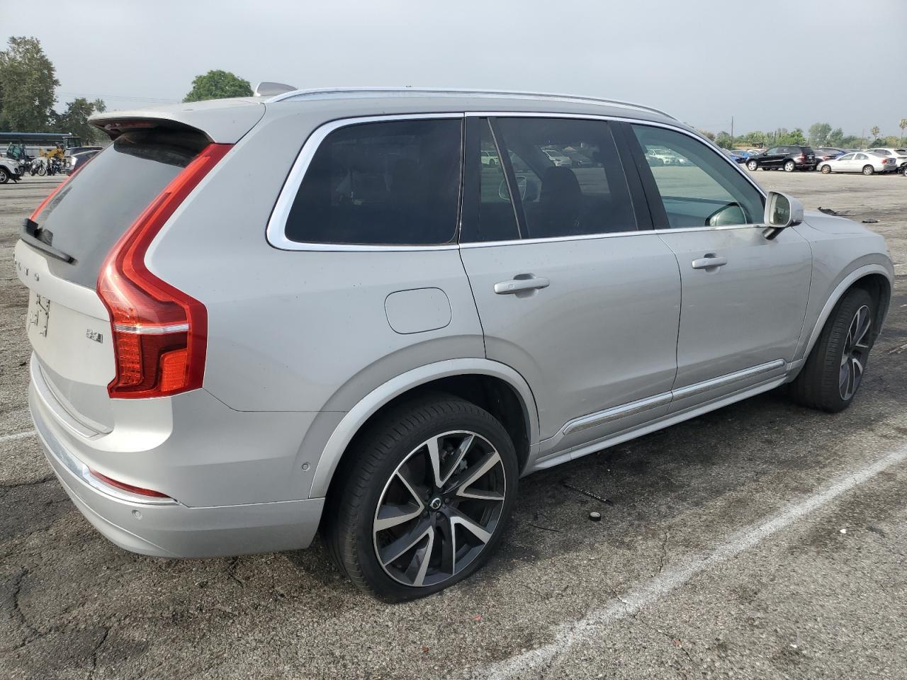 2024 VOLVO XC90