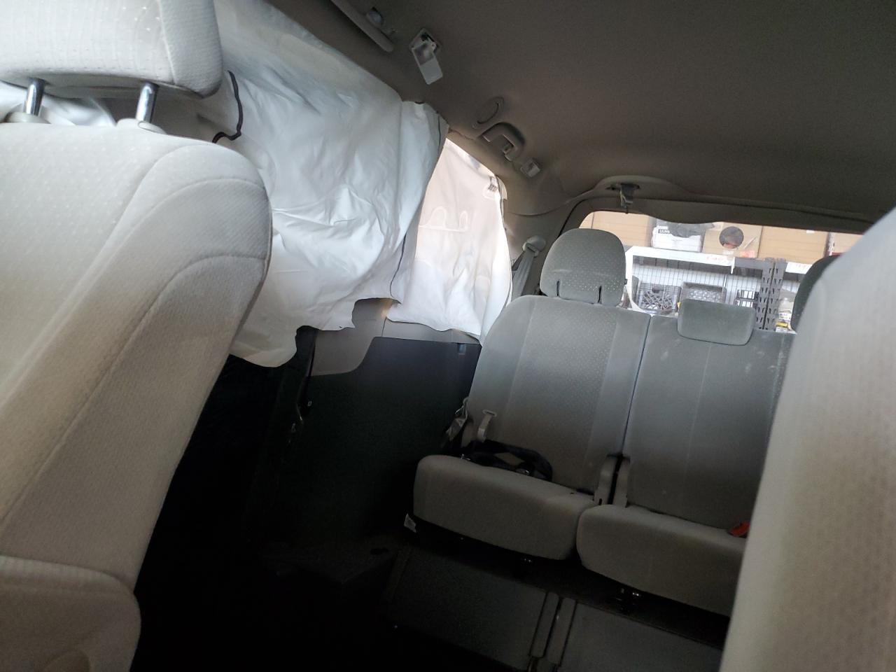 2015 TOYOTA SIENNA
