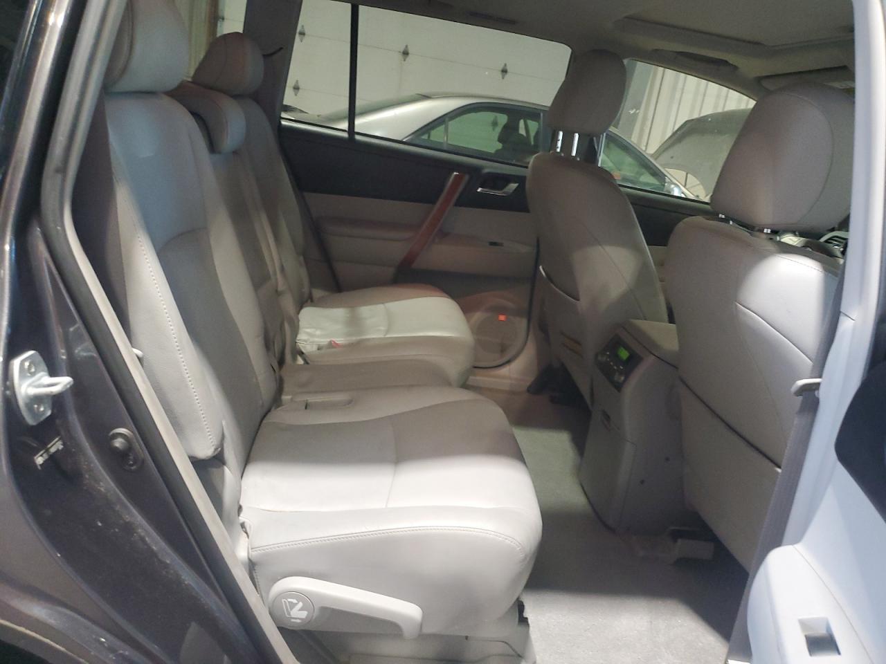 2008 TOYOTA HIGHLANDER