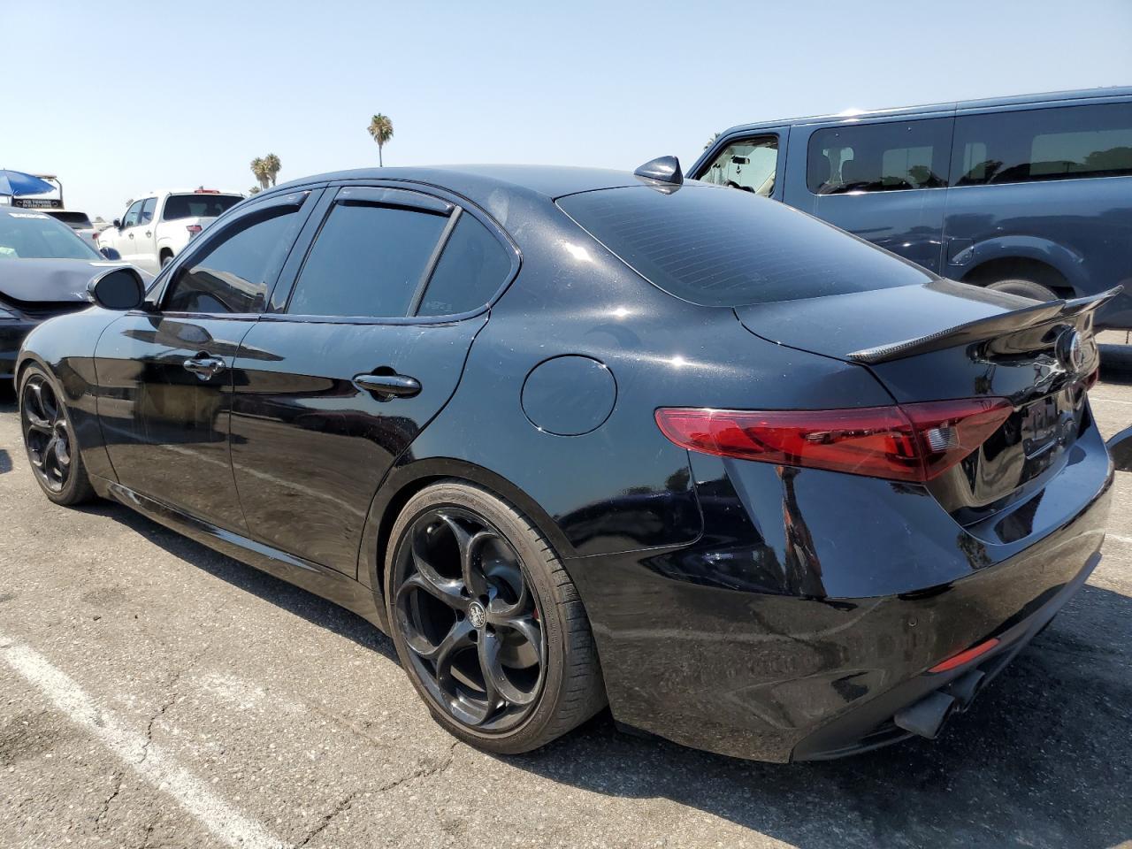 2017 ALFA ROMEO Giulia