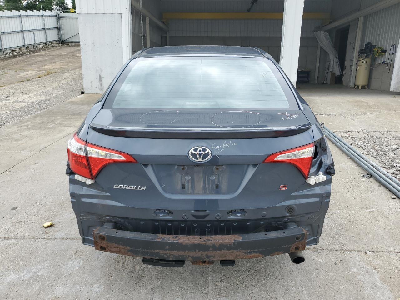 2015 TOYOTA COROLLA
