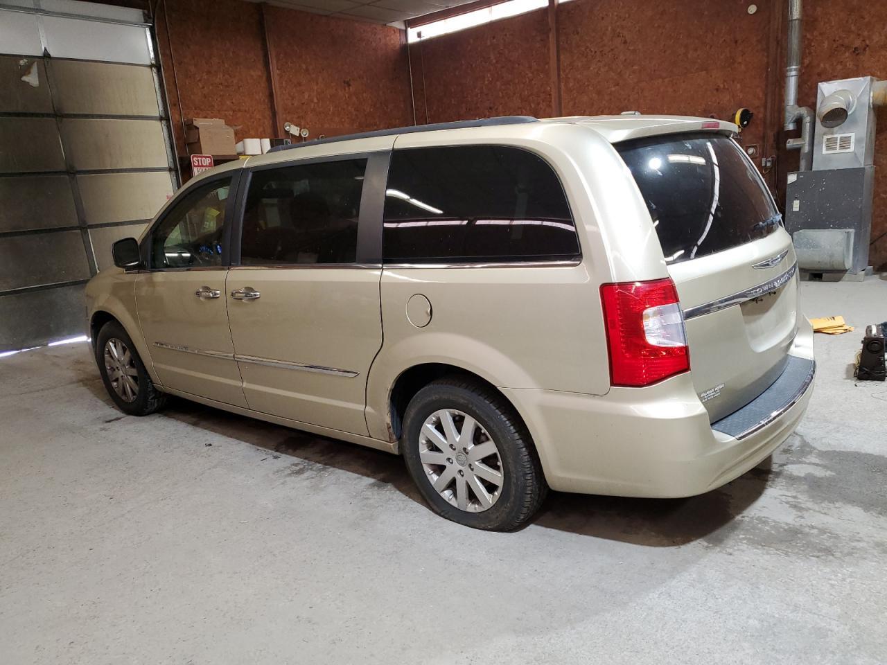 2011 CHRYSLER Town & Country