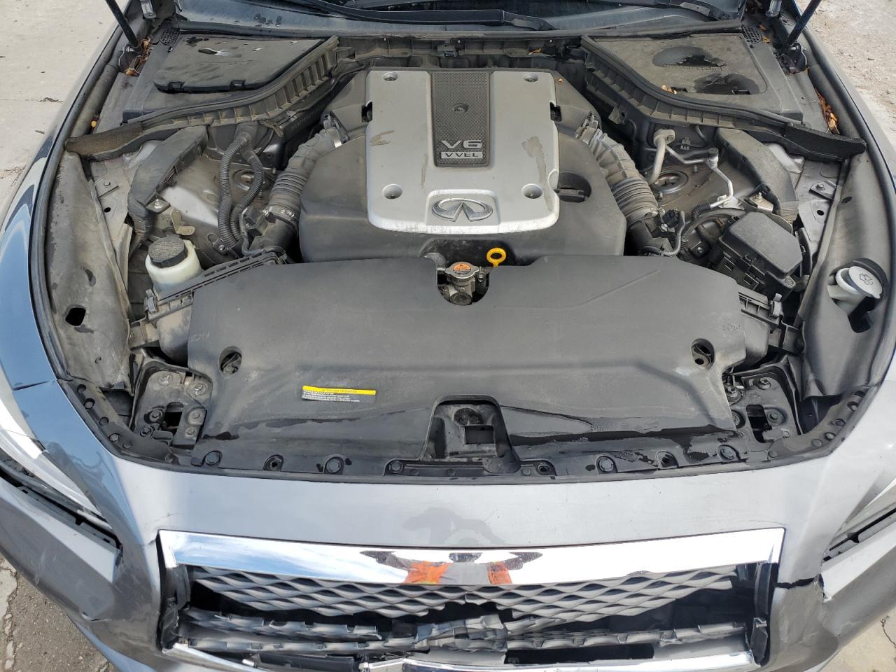 2015 INFINITI Q50