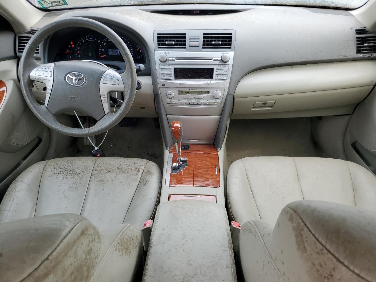 2011 TOYOTA CAMRY