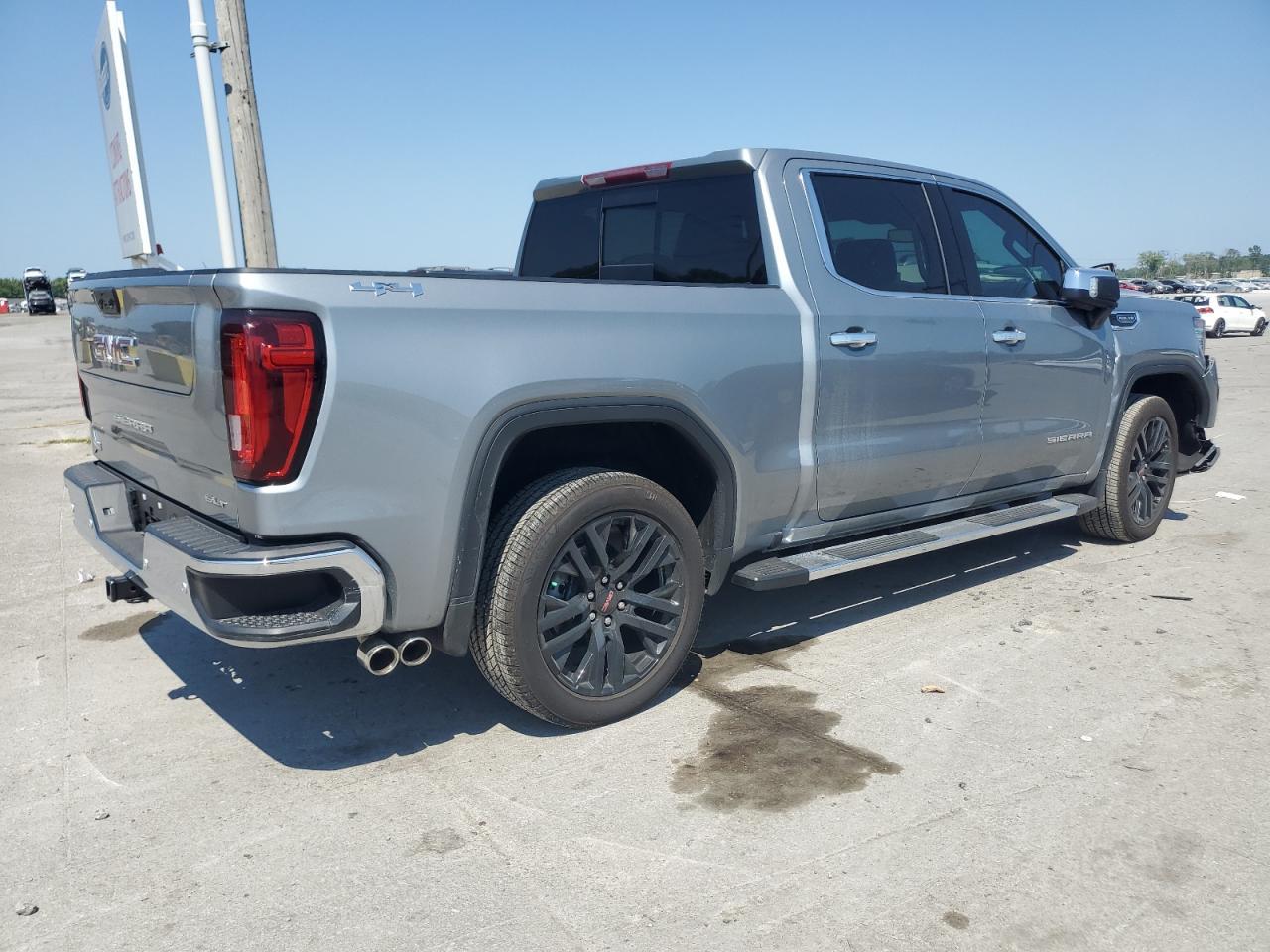 2024 GMC Sierra