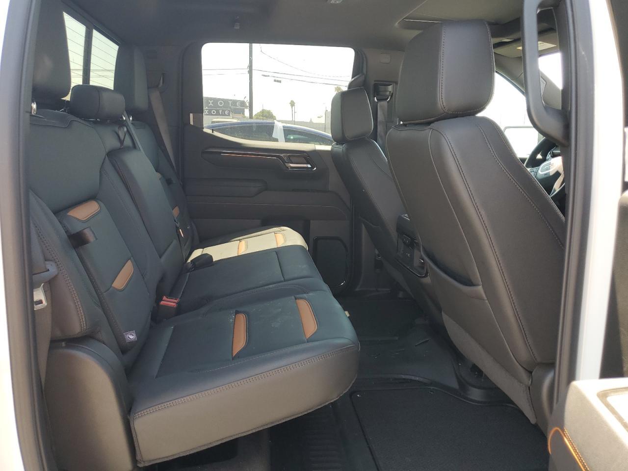 2025 GMC Sierra