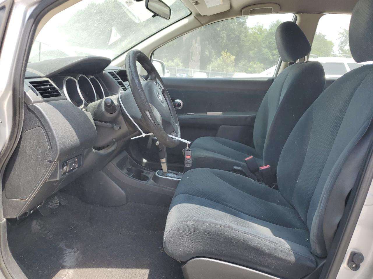 2010 NISSAN VERSA