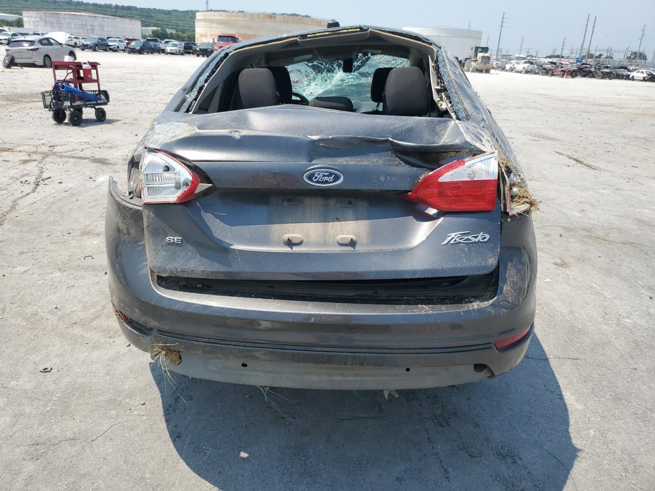 2016 FORD Fiesta