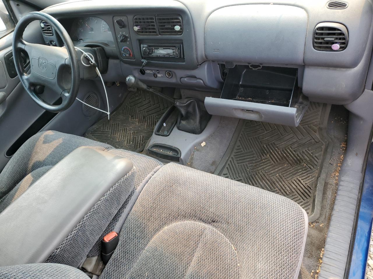 1998 DODGE Dakota