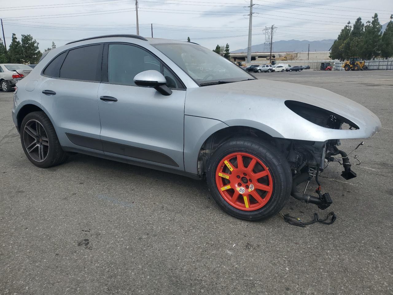 2021 PORSCHE Macan