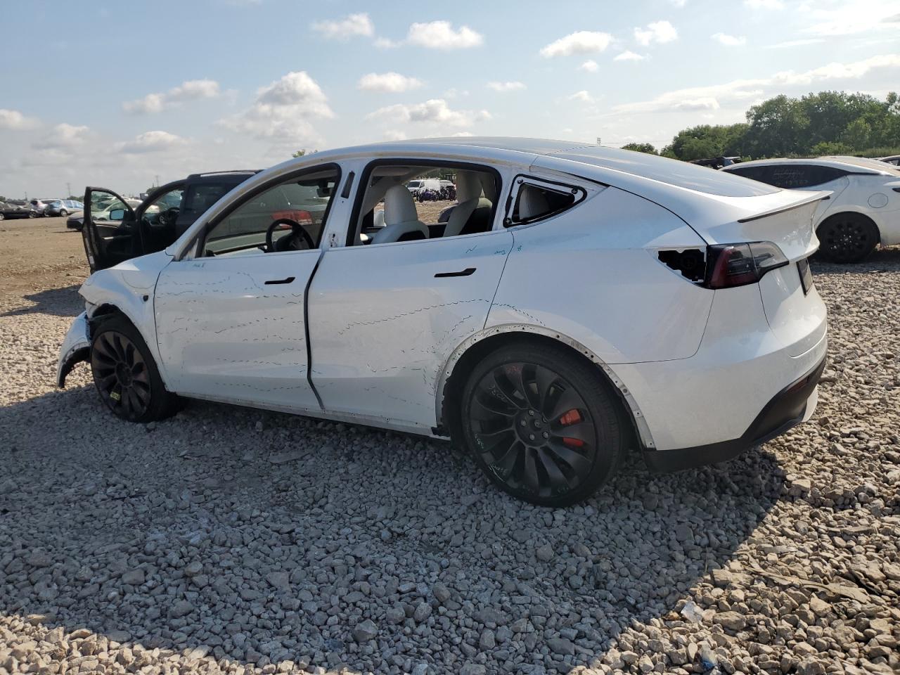 2024 TESLA MODEL Y
