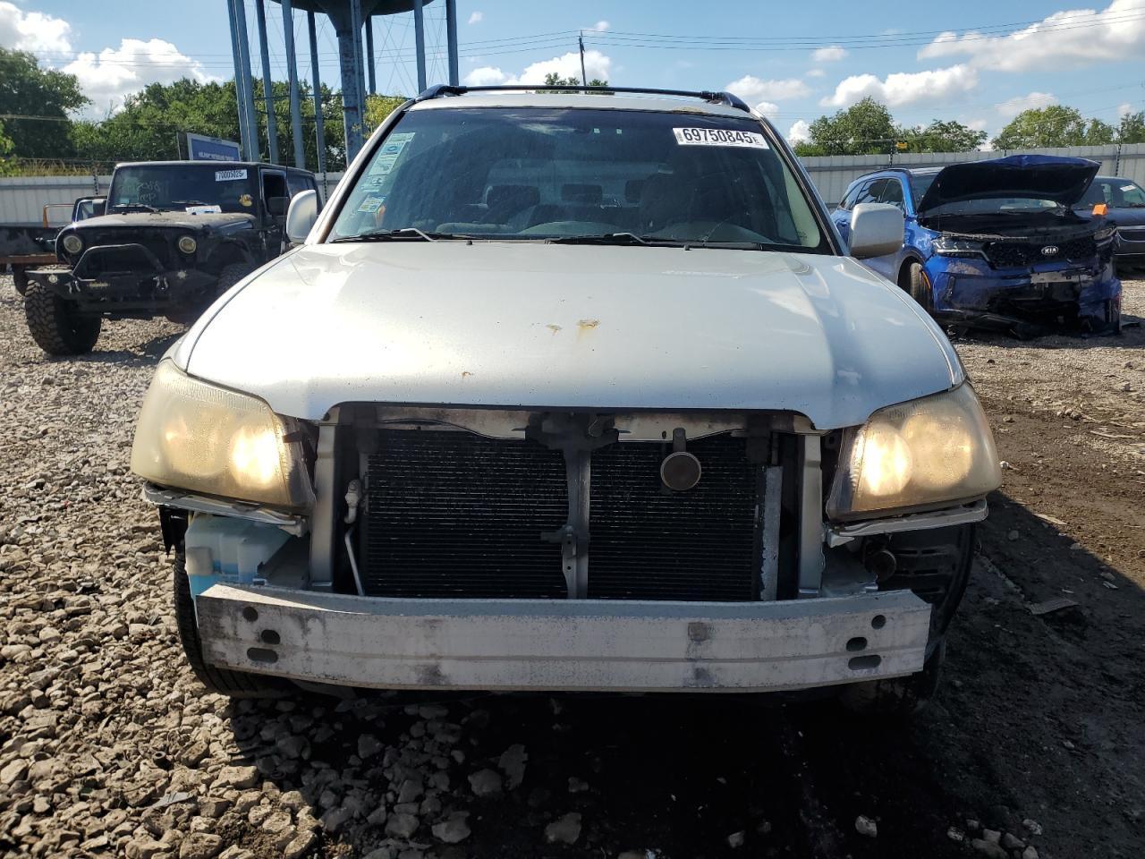 2003 TOYOTA HIGHLANDER