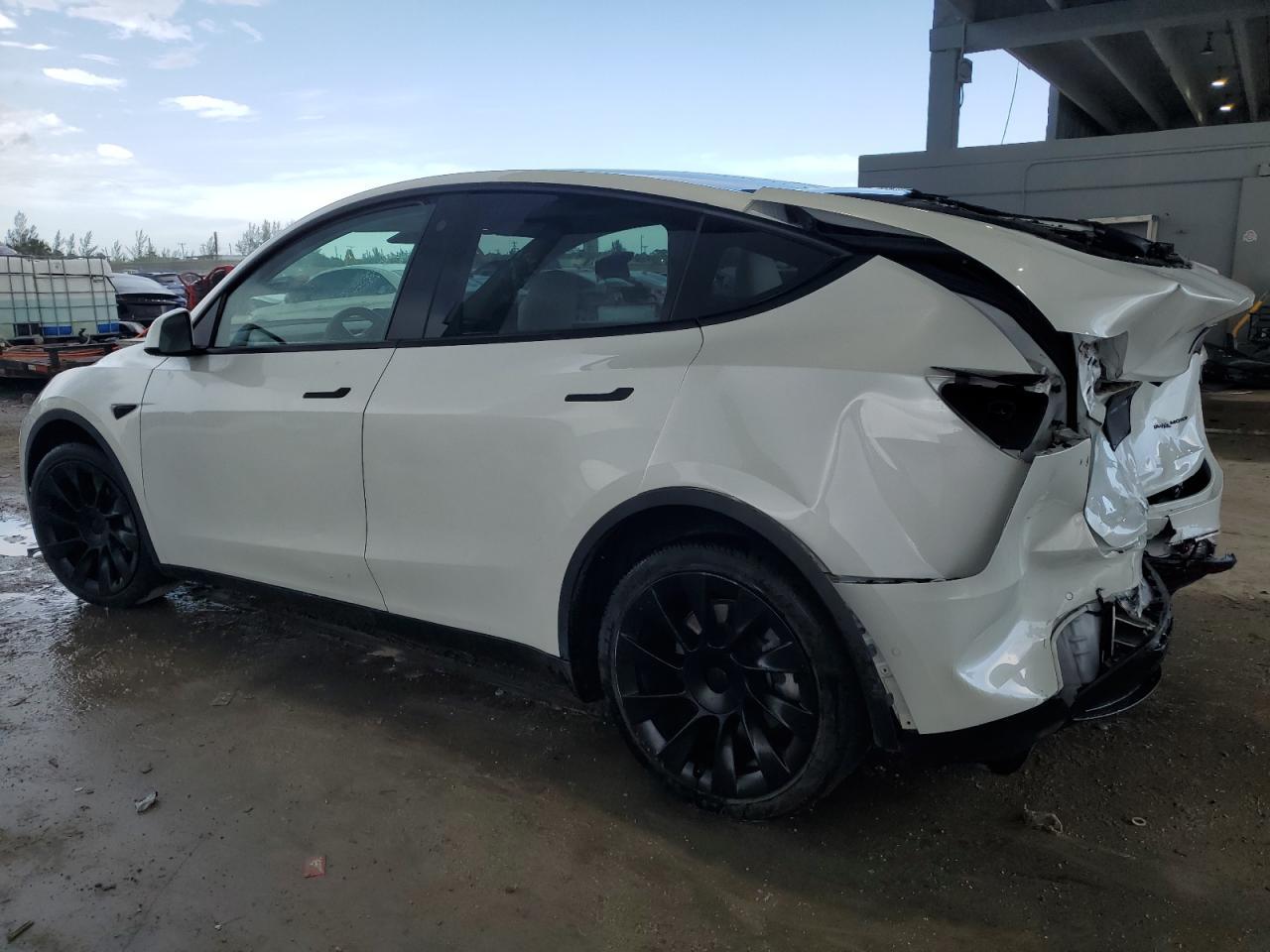 2021 TESLA MODEL Y