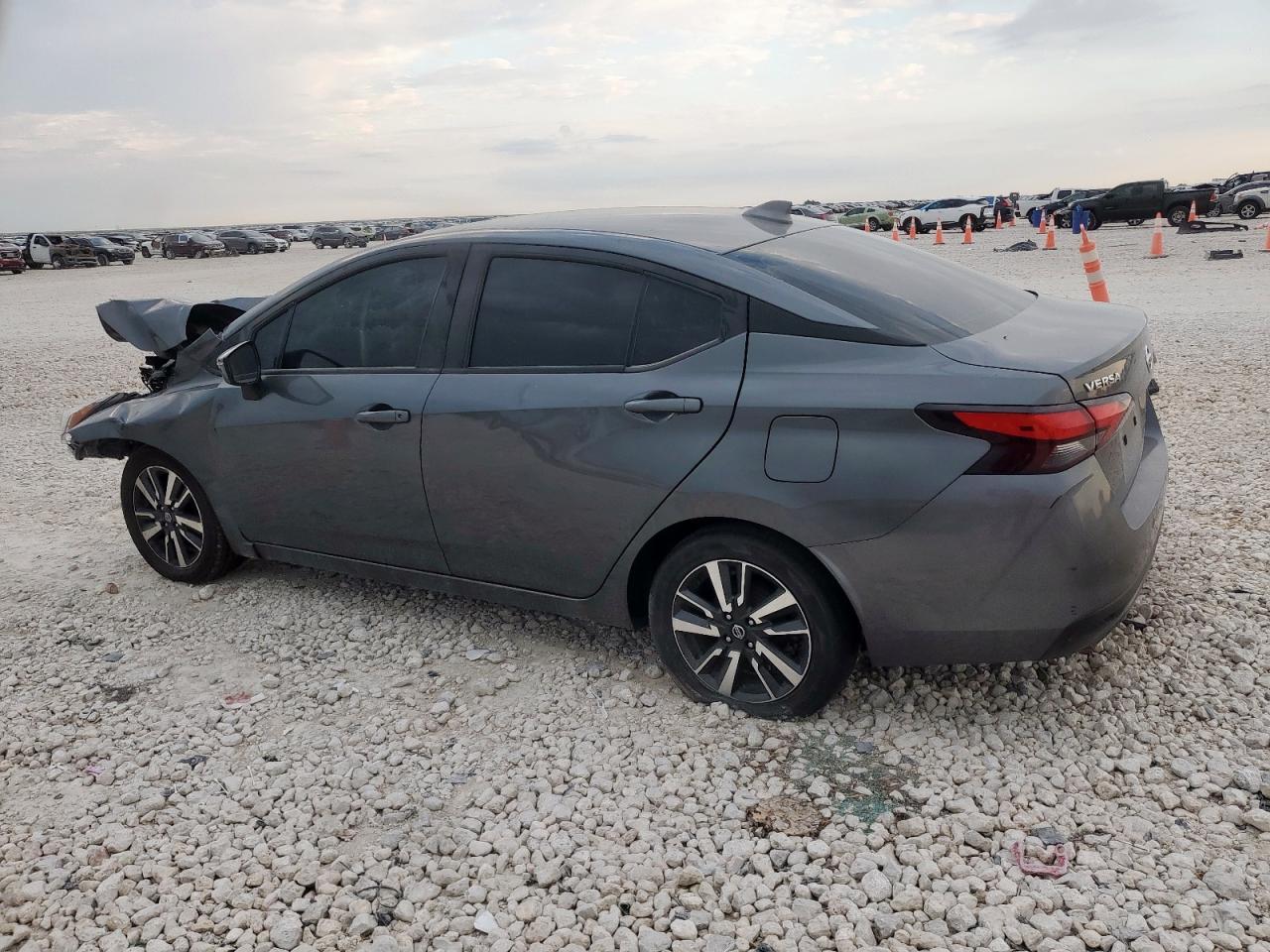 2021 NISSAN VERSA