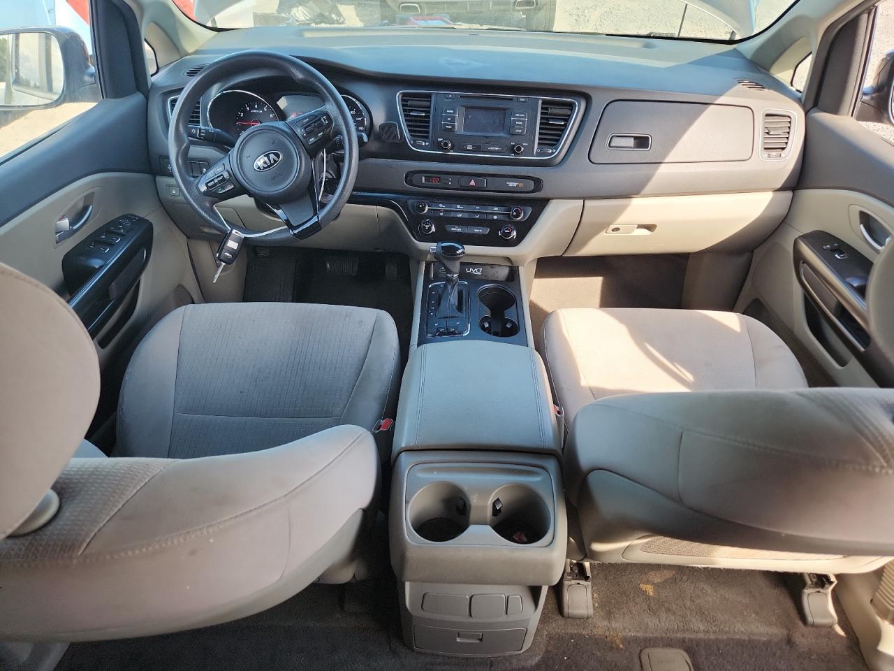 2016 KIA SEDONA
