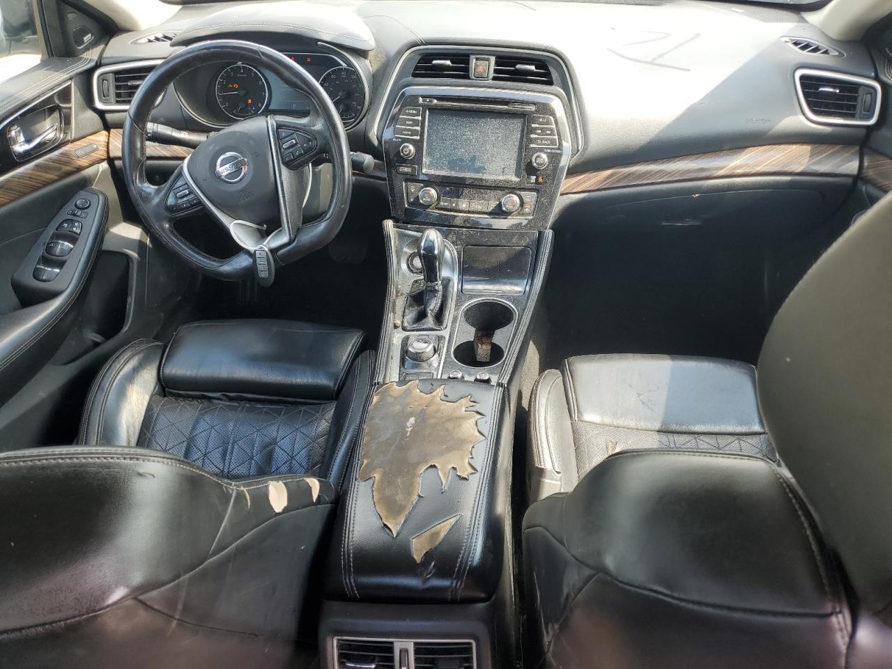 2017 NISSAN Maxima