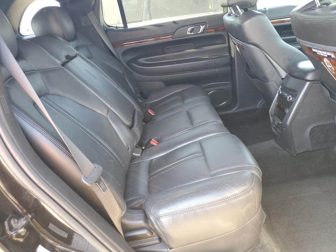 2015 LINCOLN MKT