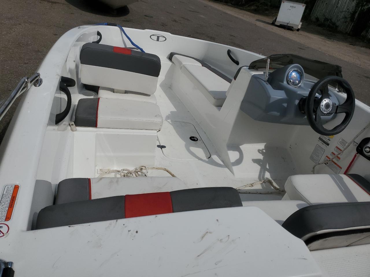 2020 Tracker Boat