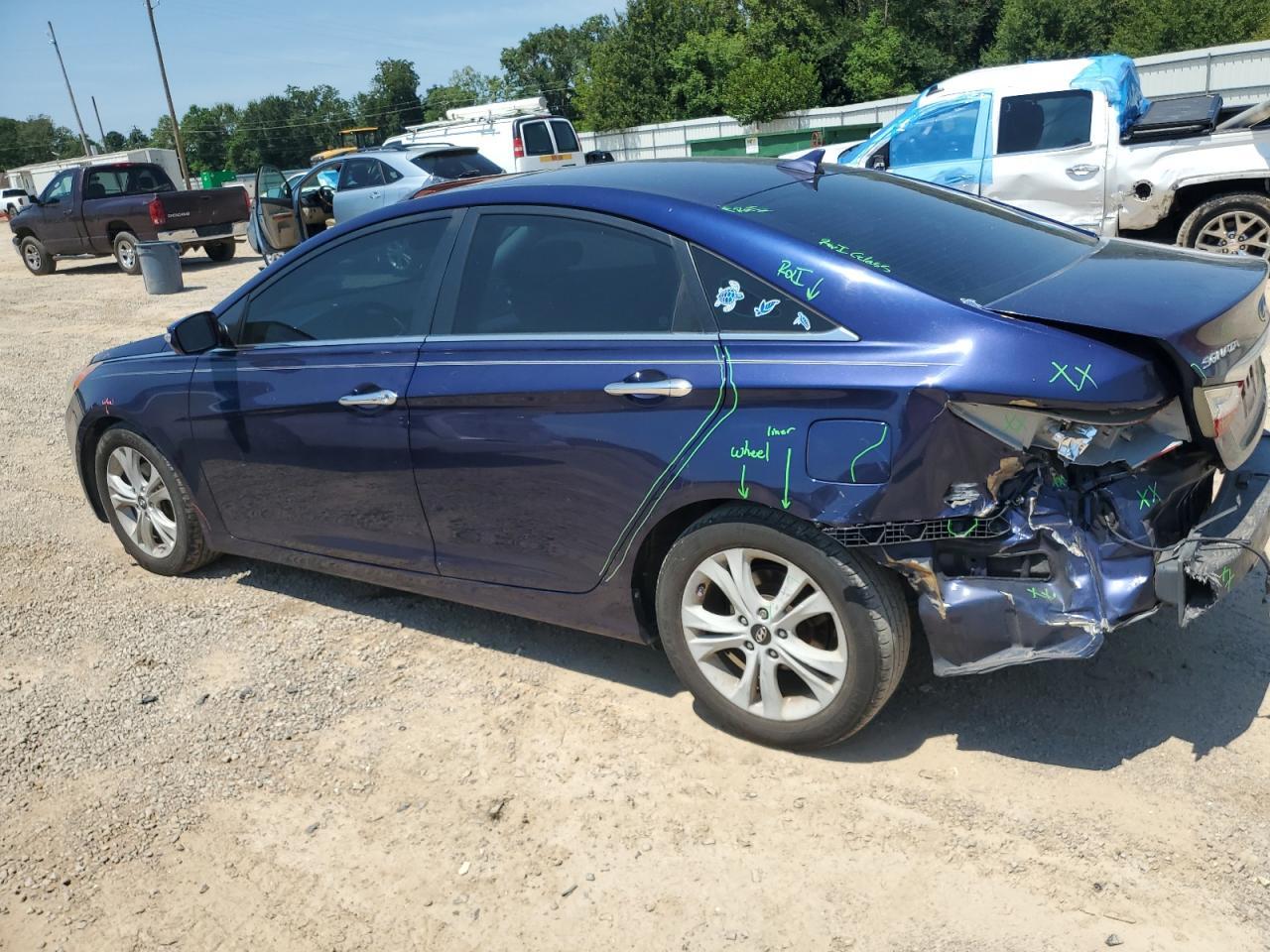 2011 HYUNDAI SONATA