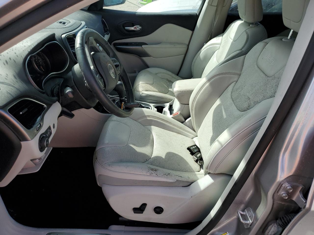 2019 JEEP CHEROKEE