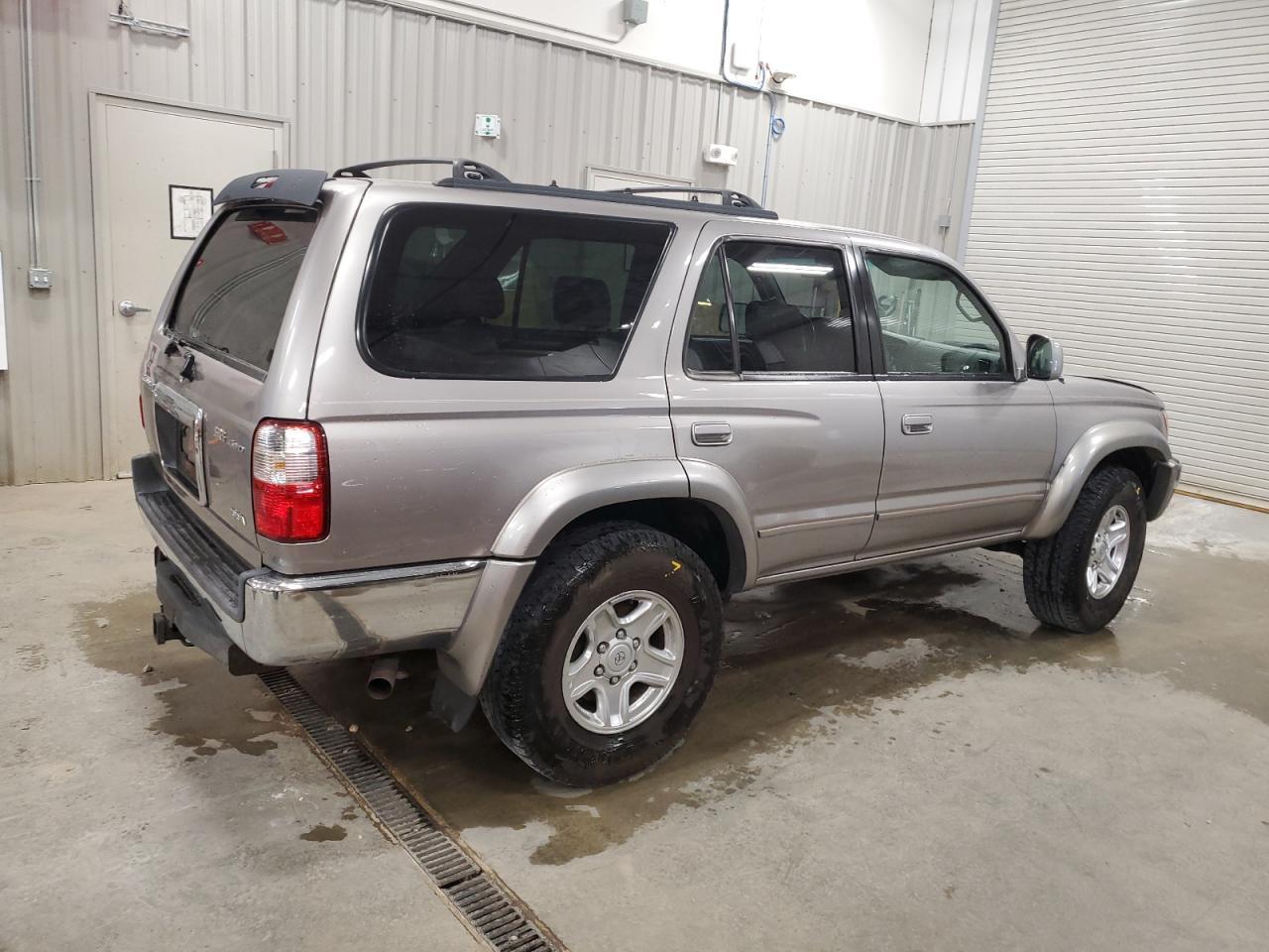 2002 TOYOTA 4Runner