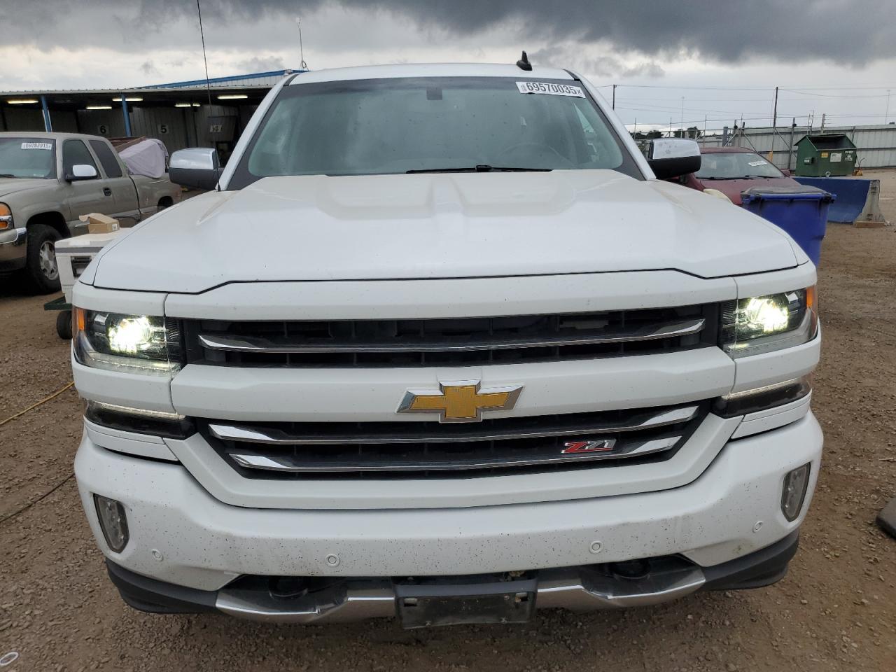 2018 CHEVROLET Silverado