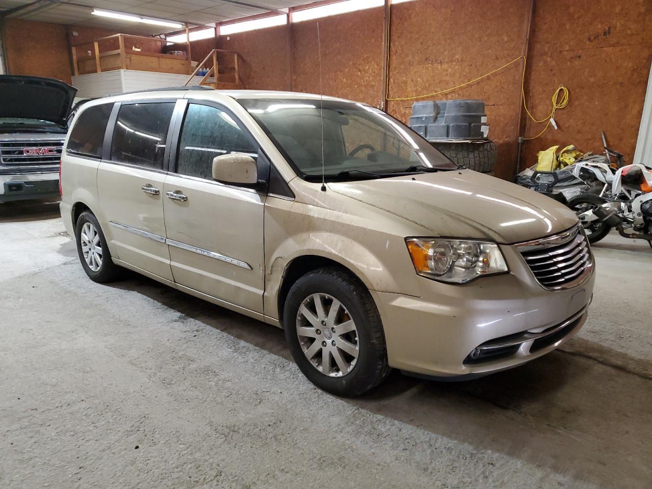 2011 CHRYSLER Town & Country