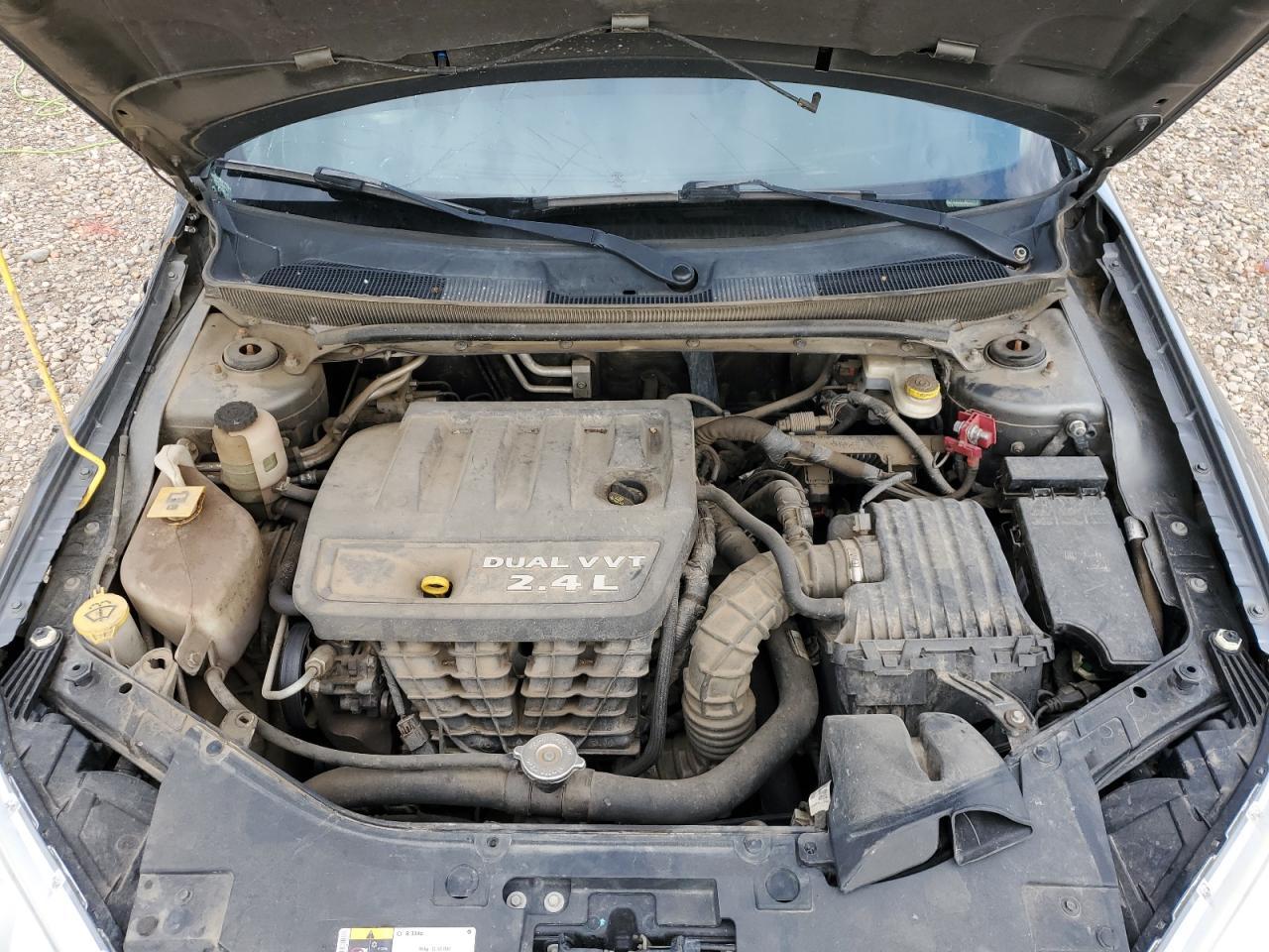 2013 CHRYSLER 200