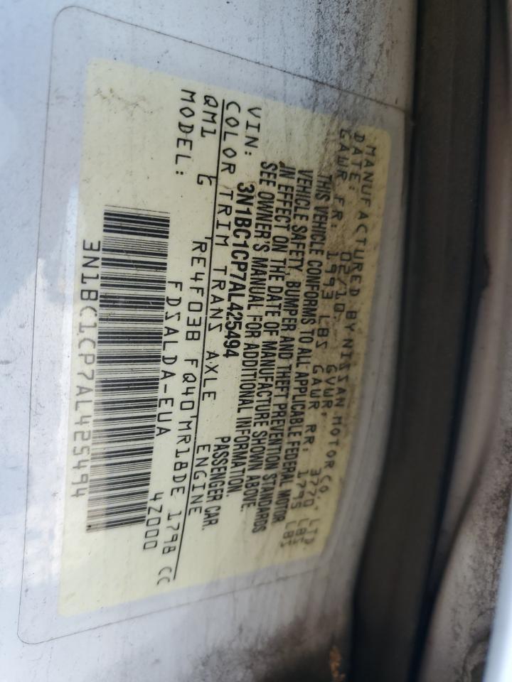 2010 NISSAN VERSA