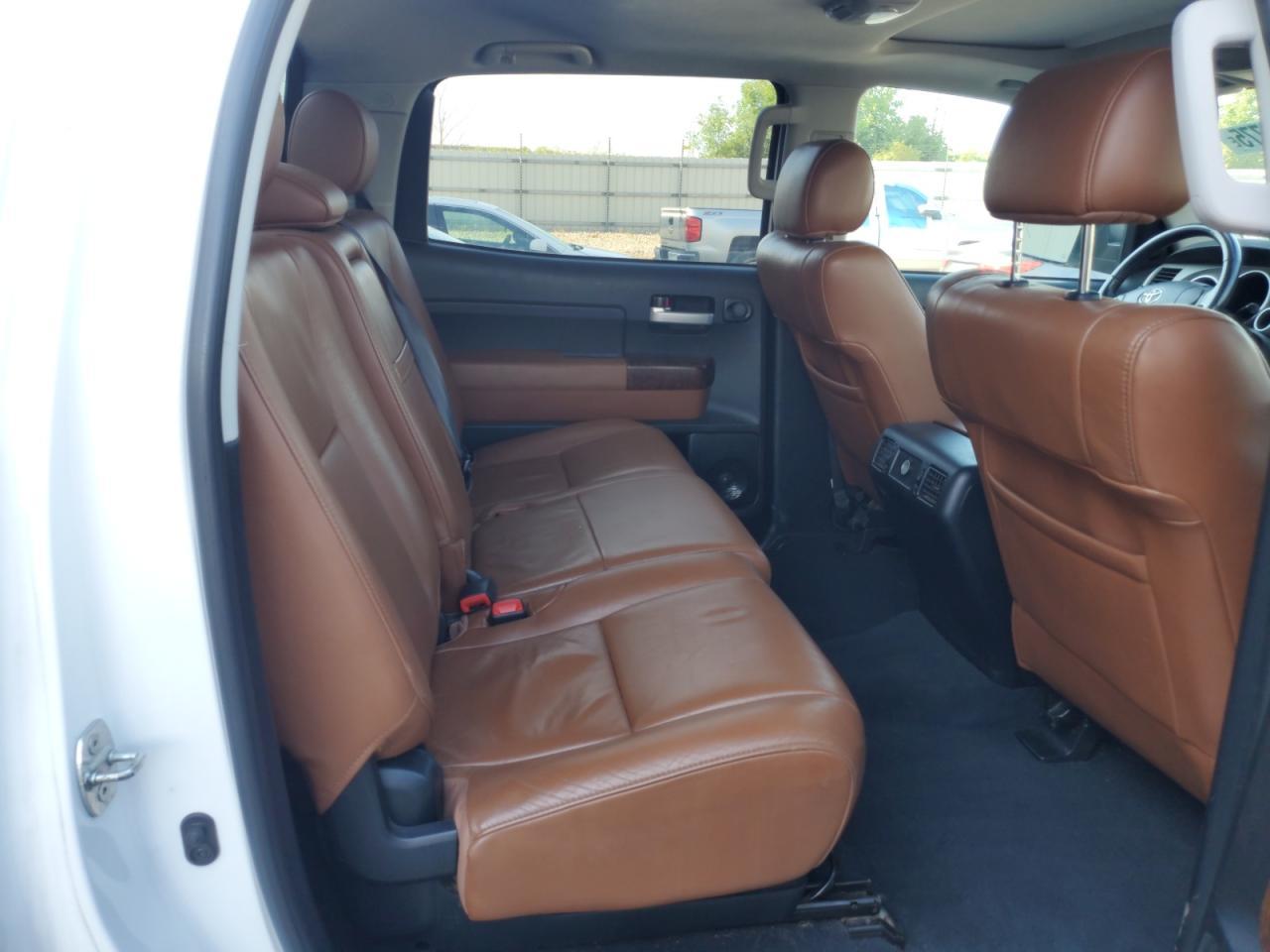 2011 TOYOTA TUNDRA