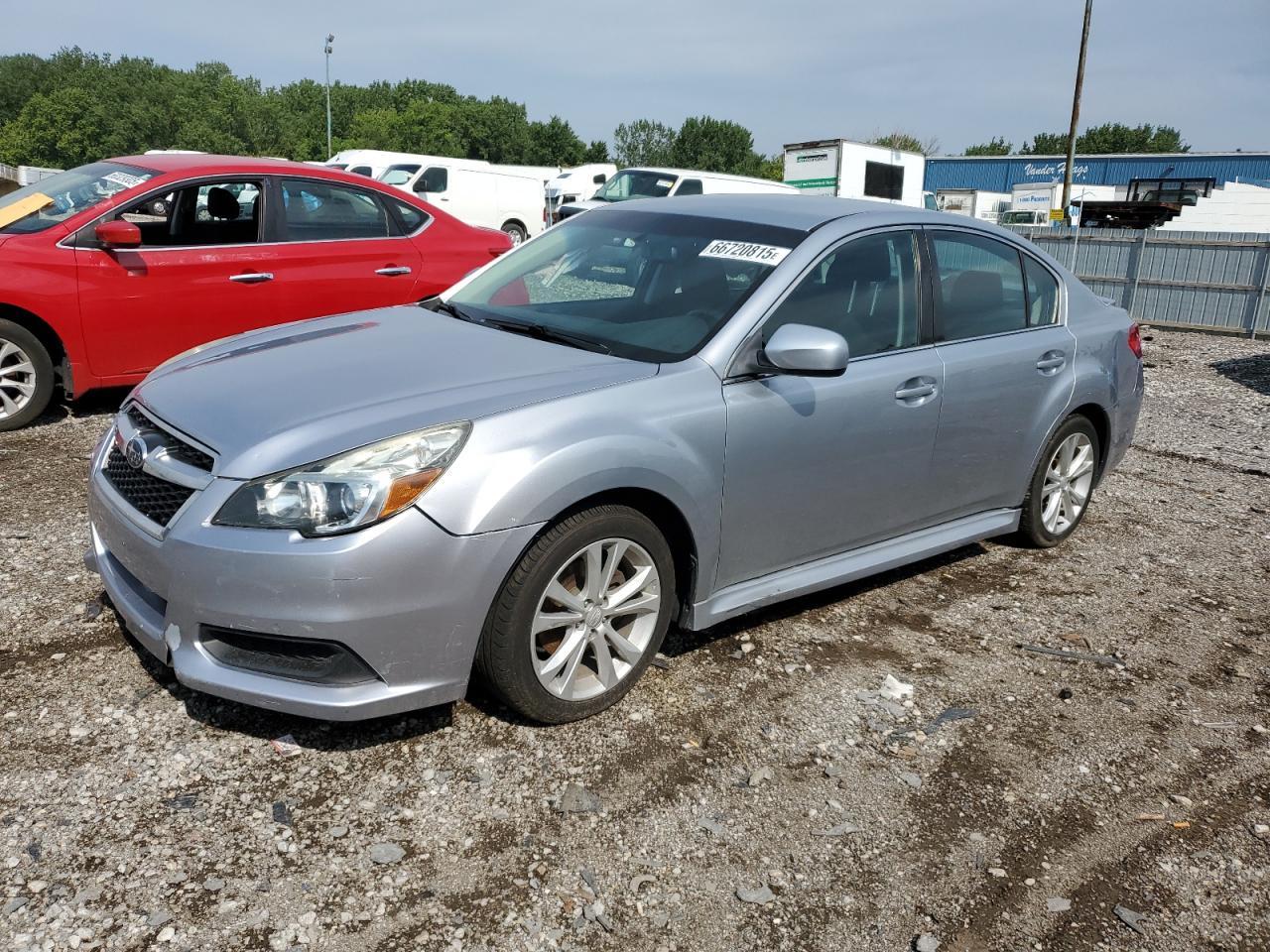 2013 SUBARU Legacy