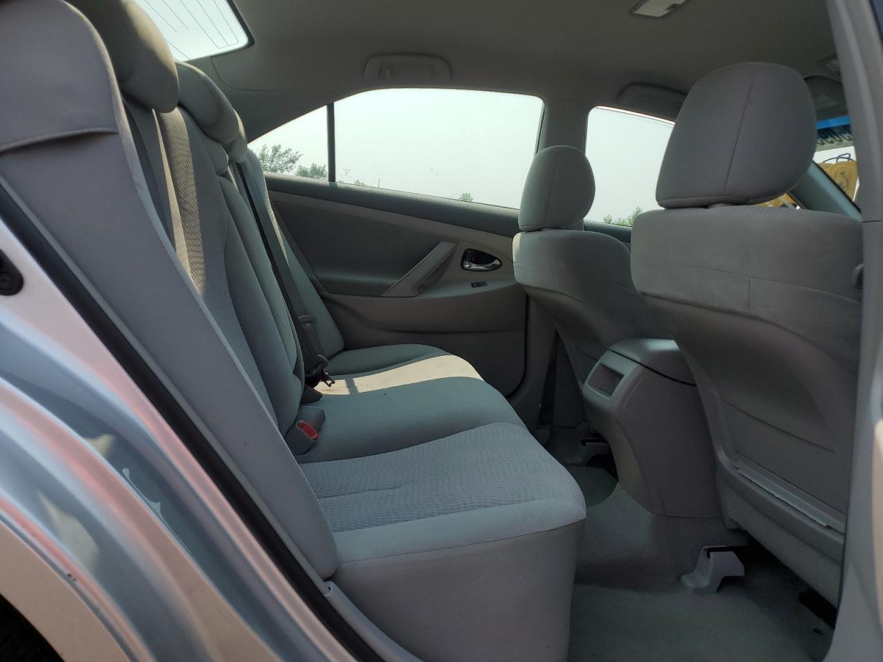 2011 TOYOTA CAMRY