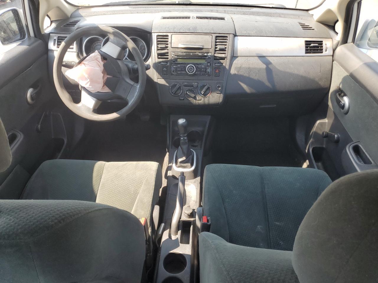 2011 NISSAN VERSA