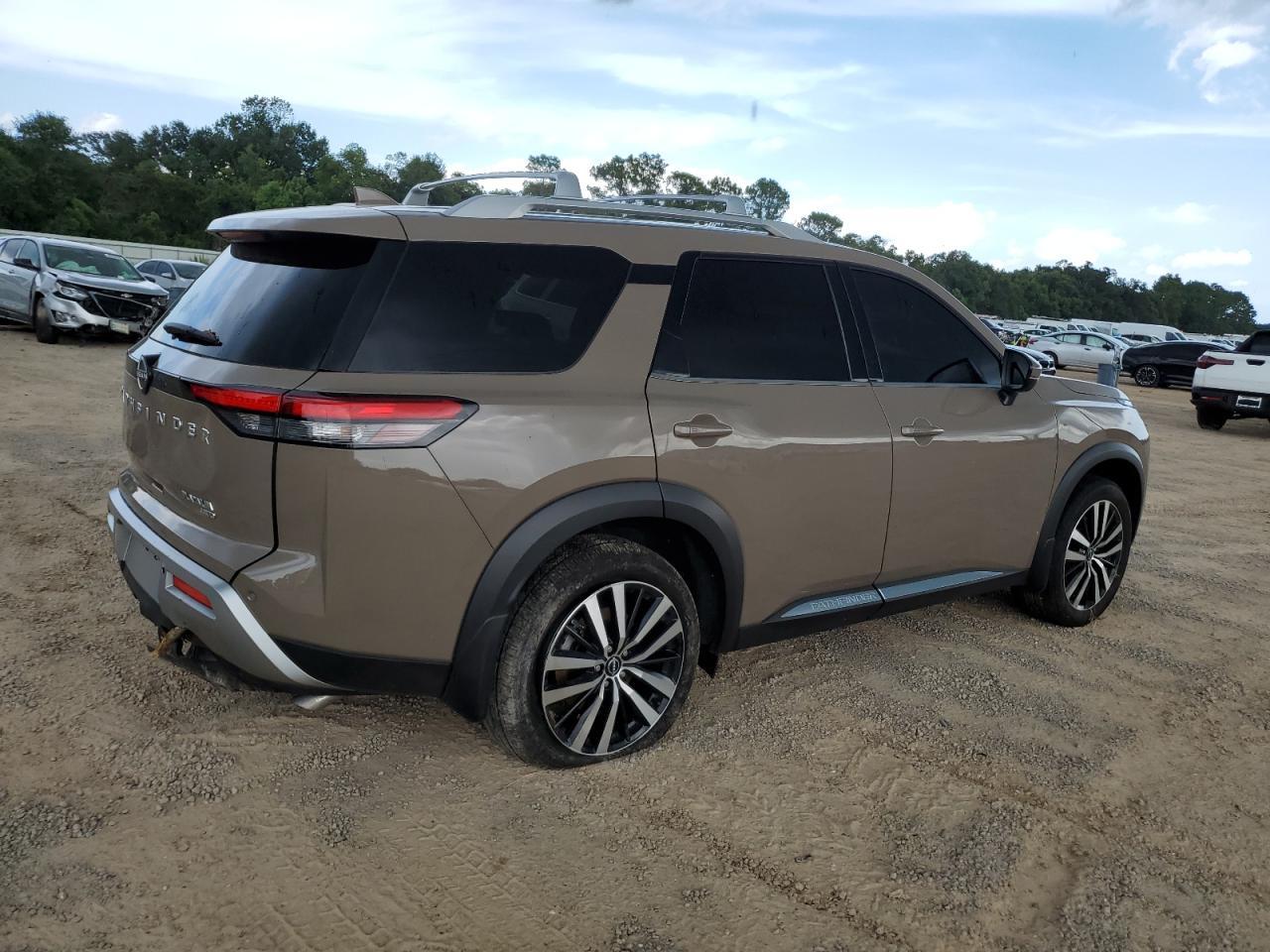 2025 NISSAN PATHFINDER