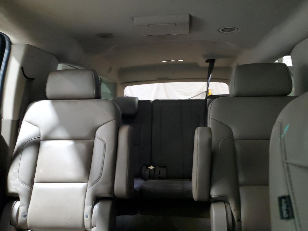 2016 CHEVROLET Suburban