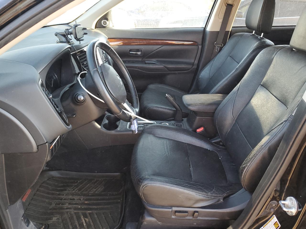 2014 MITSUBISHI outlander