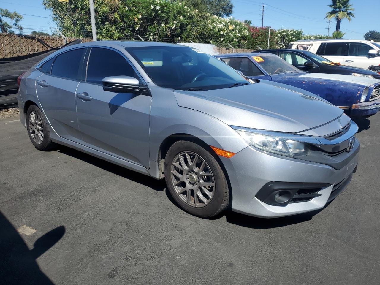 2016 HONDA CIVIC