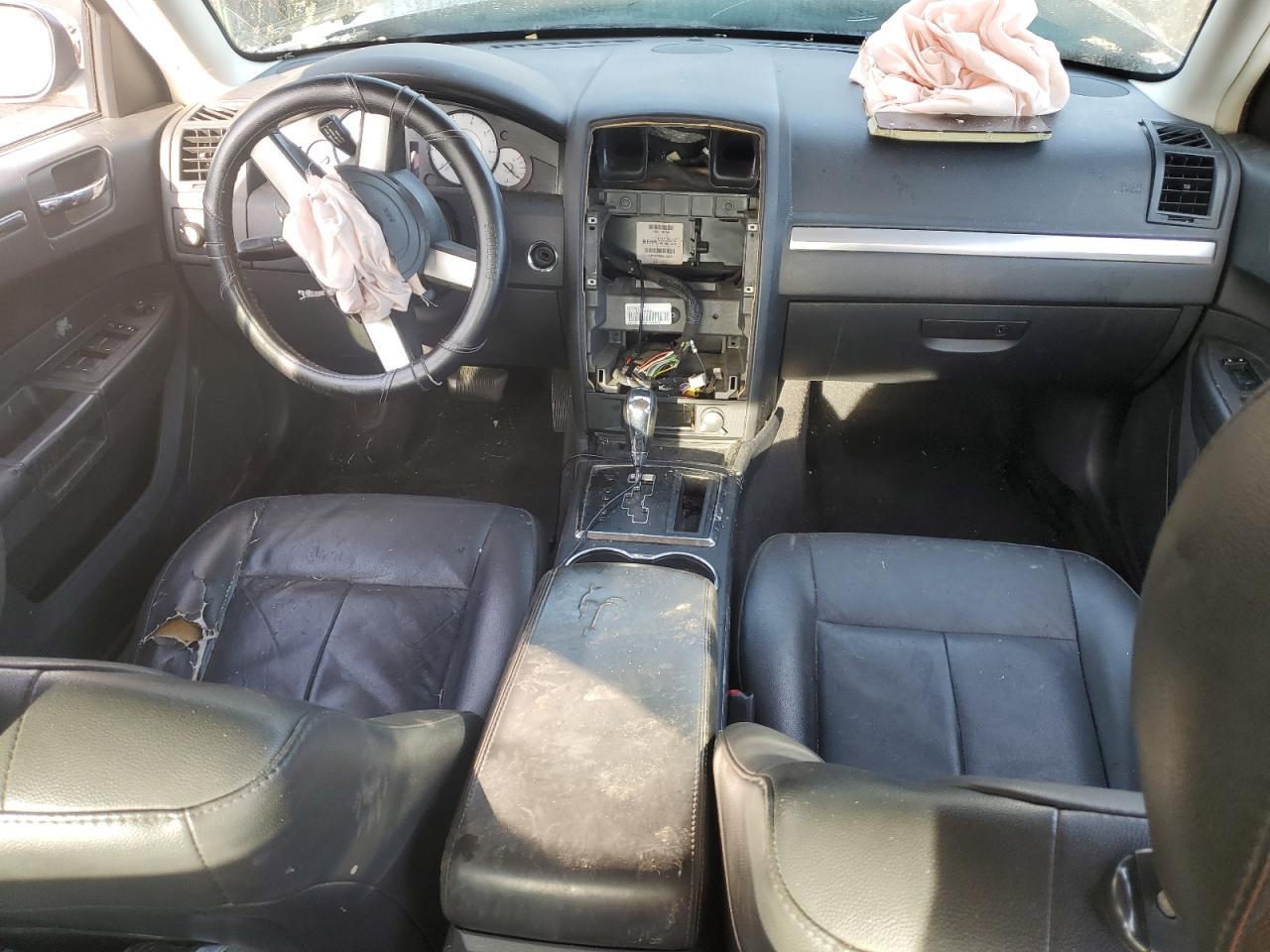 2010 CHRYSLER 300