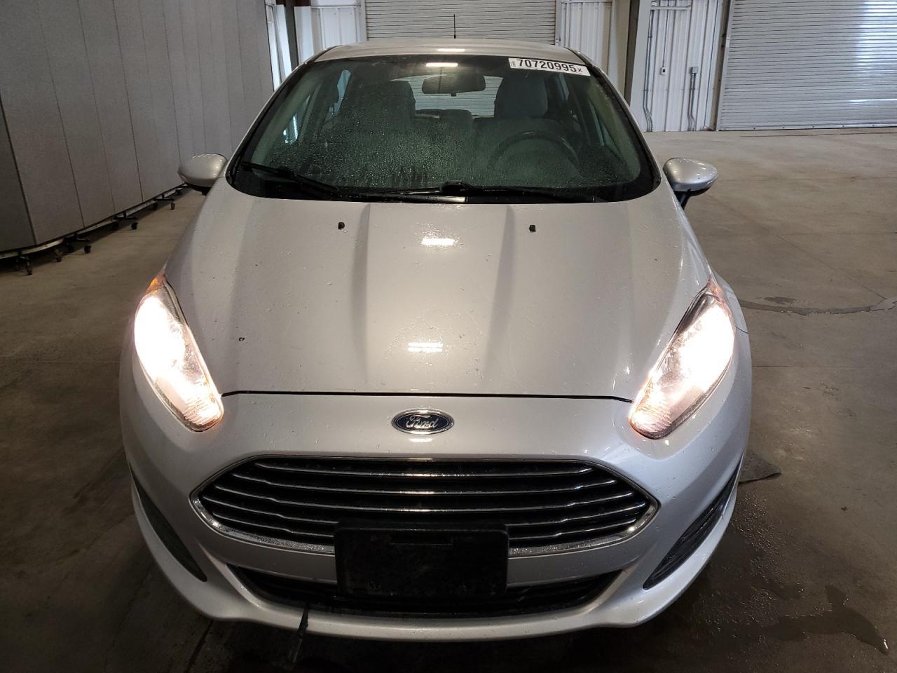 2014 FORD Fiesta