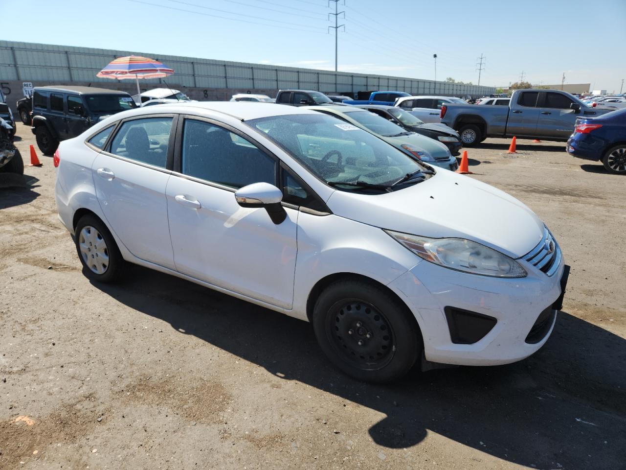 2013 FORD Fiesta