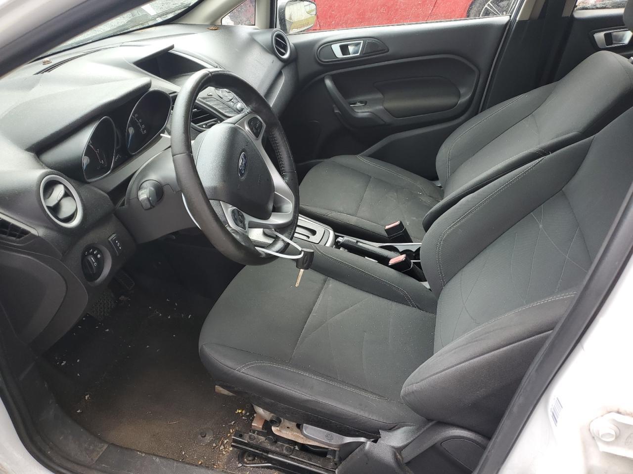 2016 FORD Fiesta