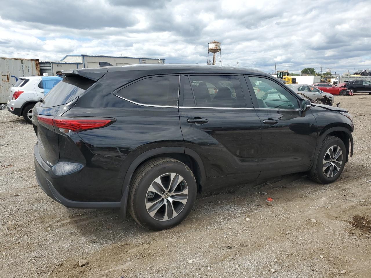 2023 TOYOTA HIGHLANDER