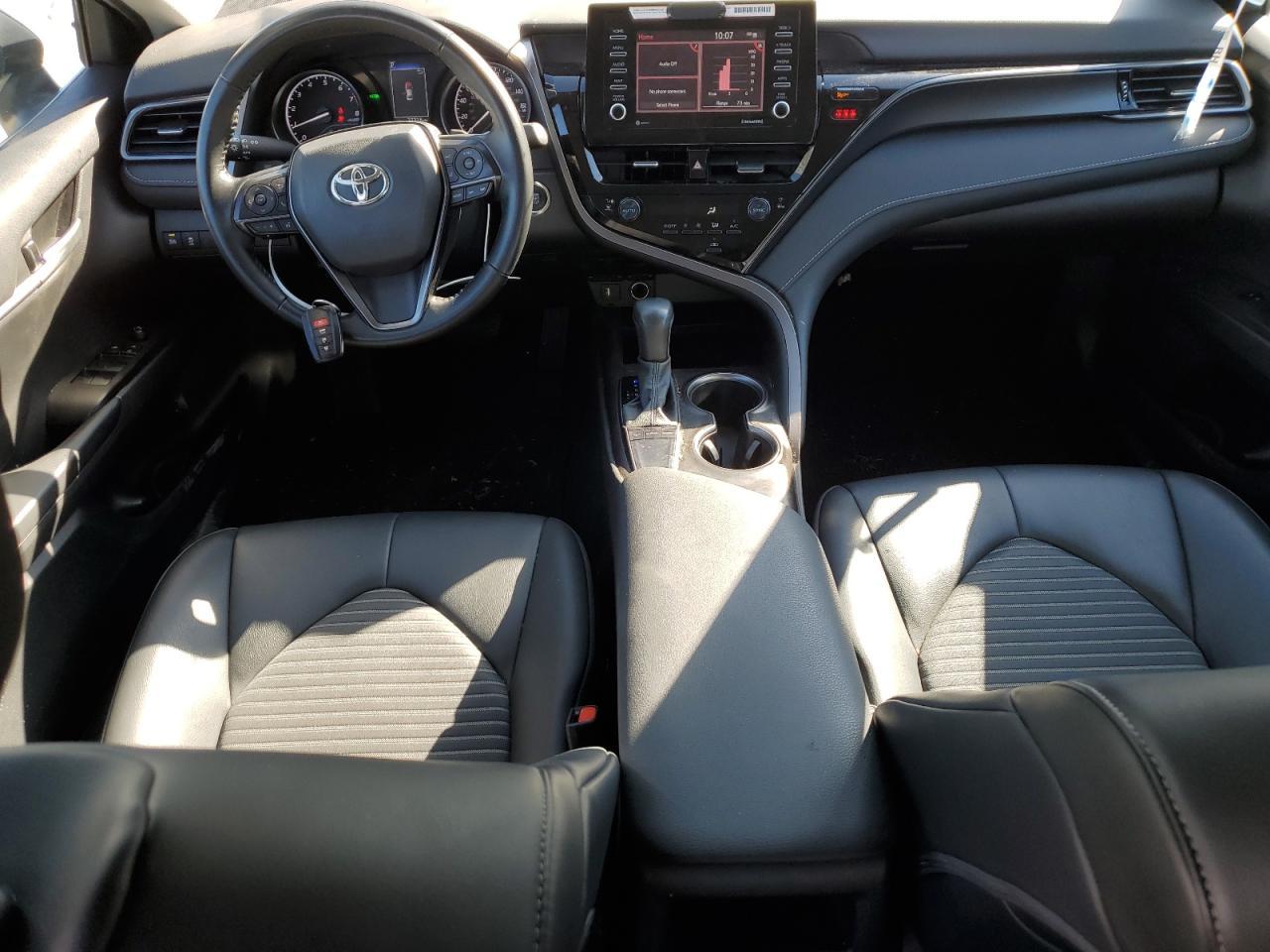 2024 TOYOTA CAMRY