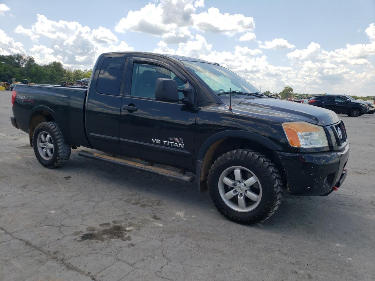 2012 NISSAN Titan