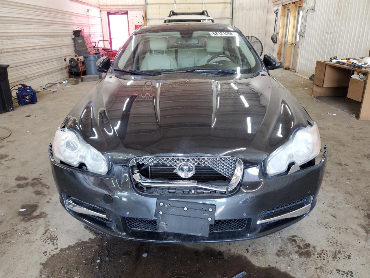 2011 JAGUAR XF