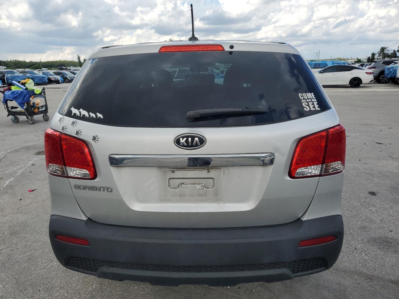 2013 KIA SORENTO