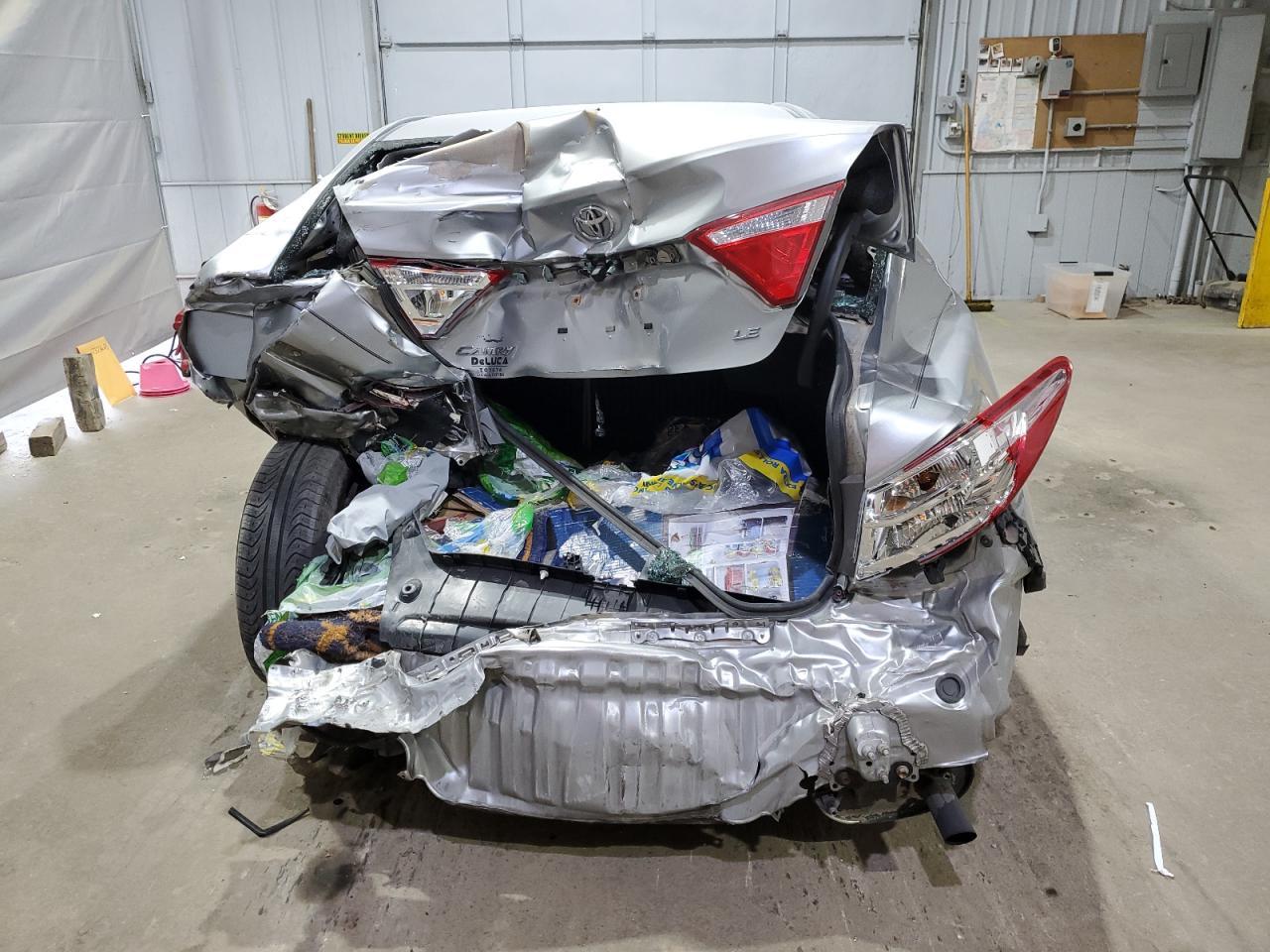 2016 TOYOTA CAMRY