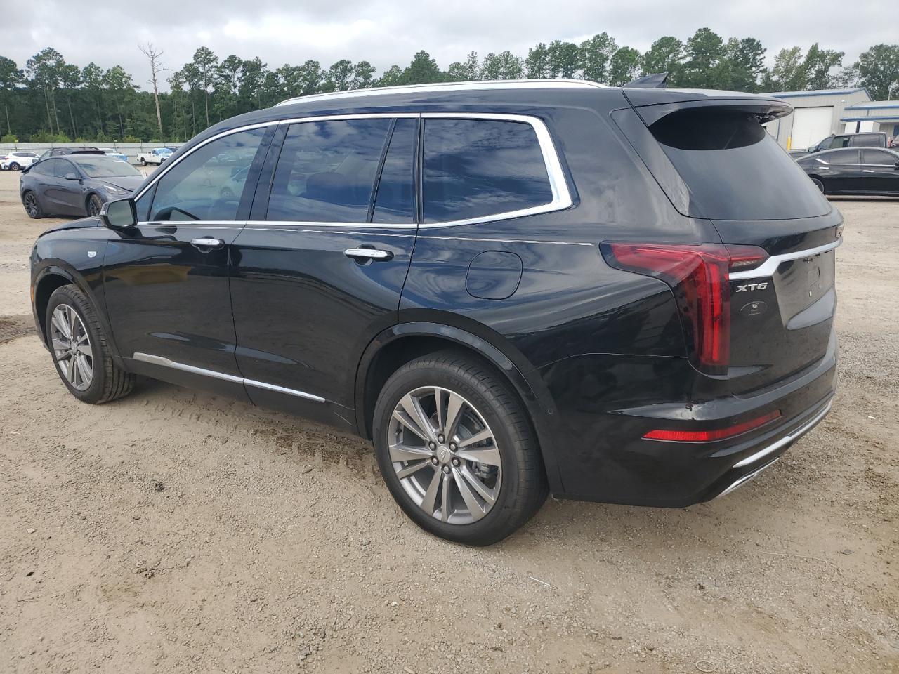 2025 CADILLAC XT6