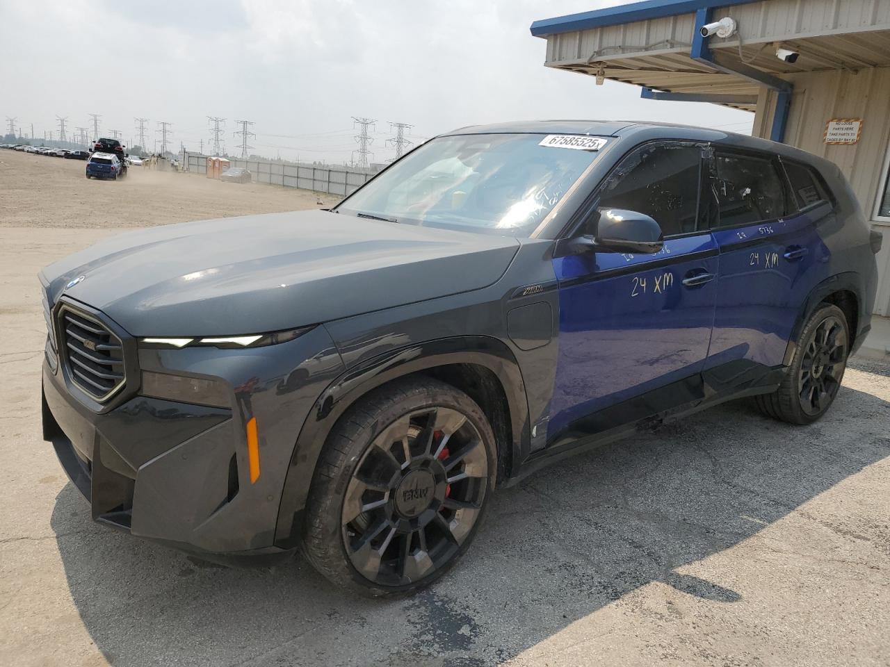 2023 BMW Xm