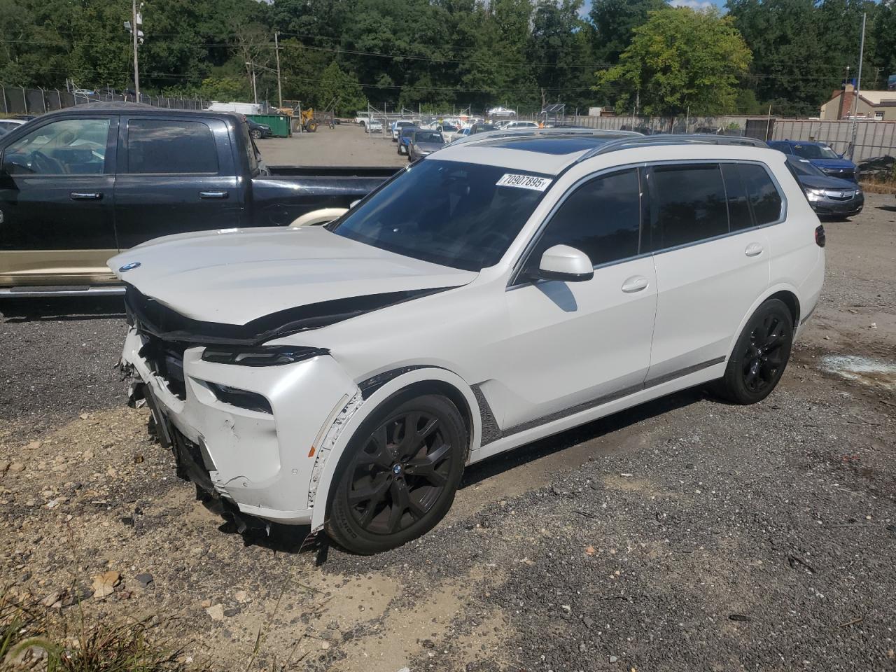 2023 BMW X7